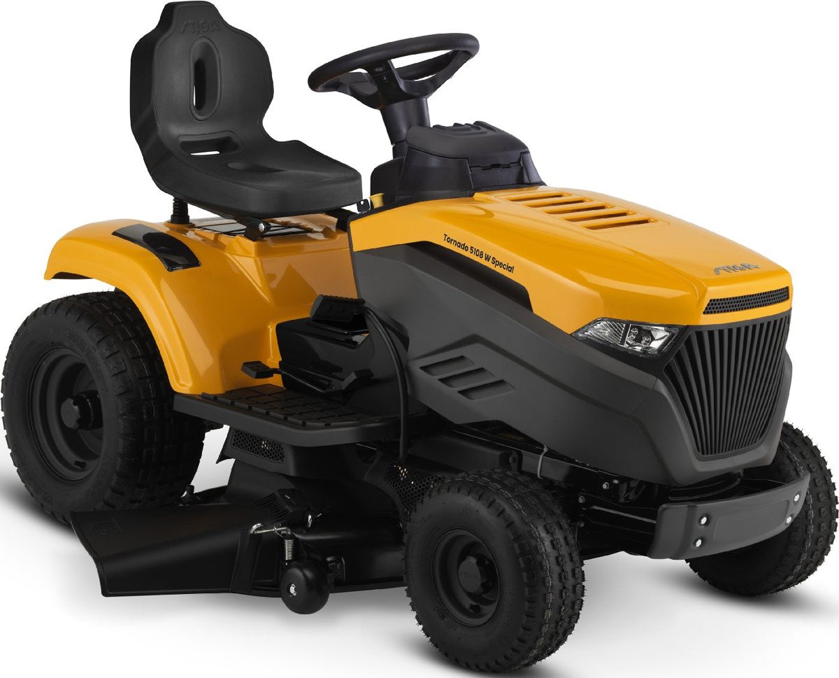 Stiga ride-on tractor Tornado 5108 W Special with mulch kit, towing hitch and battery charger
