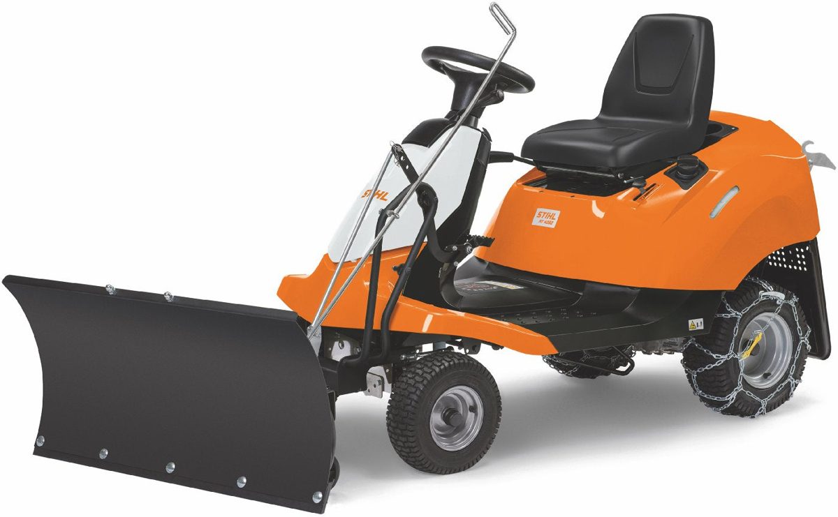 STIHL Aufsitzmäher RT 4082 Winterpaket mit Schneeschild und Schneeketten